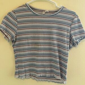 Tillys Brown and blue crop t shirt